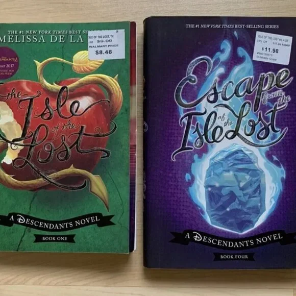 Disney 1& 4 Descendants Escape from the Isle of the Lost Hardcover Set Novels - Picture 1 of 3